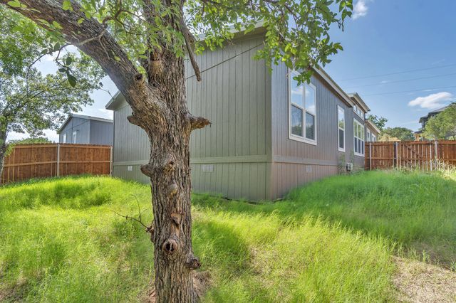 815 Thicket Trail, Granbury, TX 76048