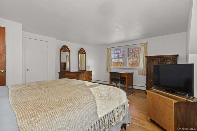 48 Friendly Road, Mahopac, NY 10541