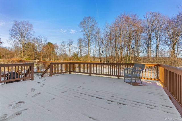 48 Friendly Road, Mahopac, NY 10541