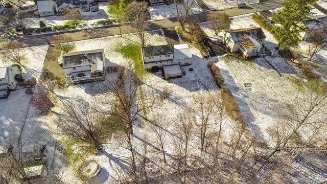 48 Friendly Road, Mahopac, NY 10541