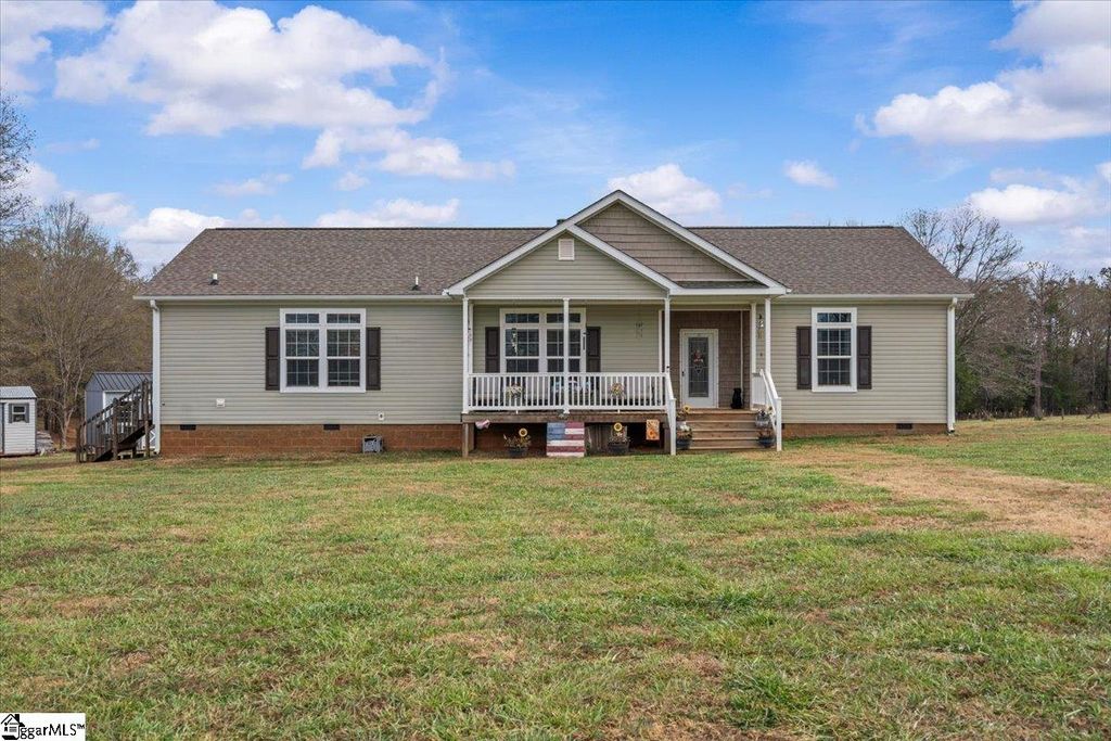 1254 Deck Road, Gray Court, SC 29645