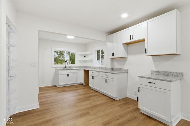 2102 W 9th Street, Anderson, IN 46016