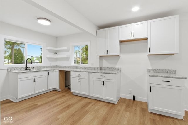 2102 W 9th Street, Anderson, IN 46016