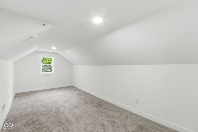 2102 W 9th Street, Anderson, IN 46016