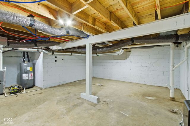 2102 W 9th Street, Anderson, IN 46016