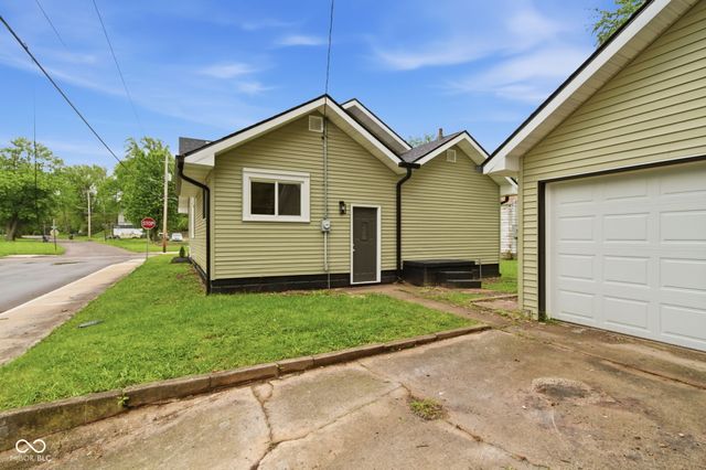 2102 W 9th Street, Anderson, IN 46016