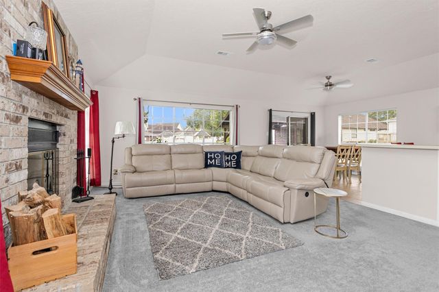 6878 Kingston Cove Lane, Willis, TX 77318