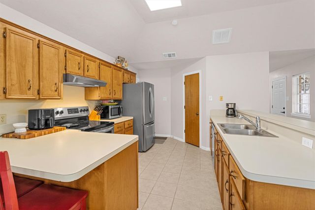 6878 Kingston Cove Lane, Willis, TX 77318