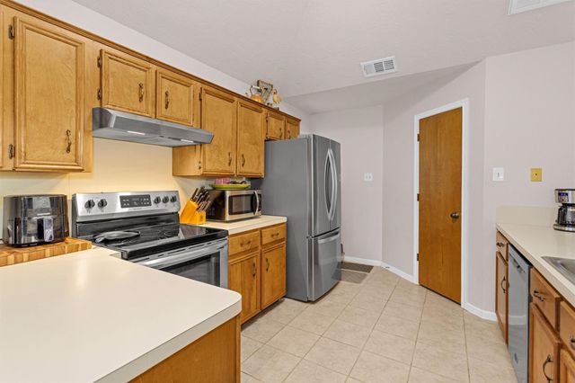 6878 Kingston Cove Lane, Willis, TX 77318