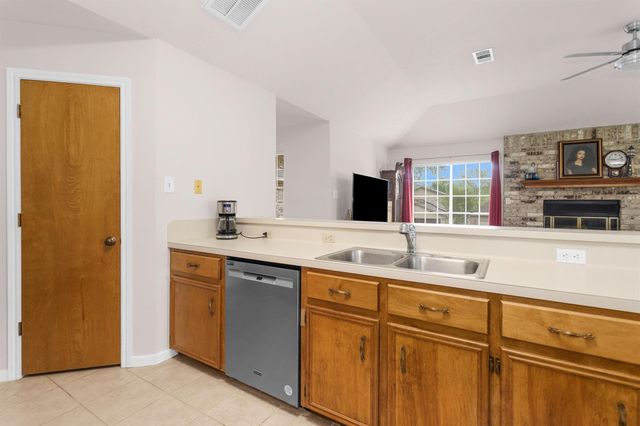 6878 Kingston Cove Lane, Willis, TX 77318