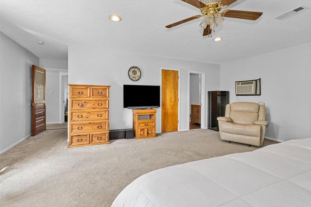 6878 Kingston Cove Lane, Willis, TX 77318