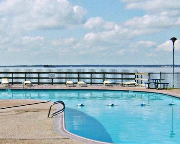 6878 Kingston Cove Lane, Willis, TX 77318