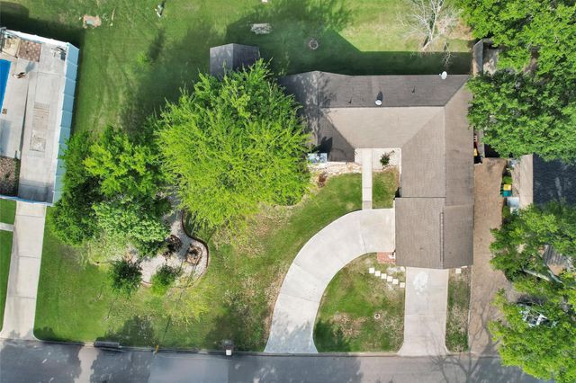 6878 Kingston Cove Lane, Willis, TX 77318