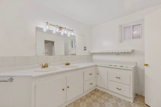 727 Columbia Street, Santa Fe, NM 87505