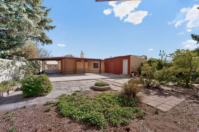 727 Columbia Street, Santa Fe, NM 87505