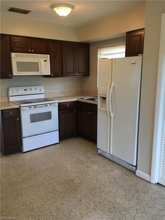 912 San Remo AVE, Naples, FL 34104