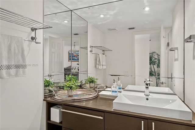 2501 Brickell Ave 309, Miami, FL 33129