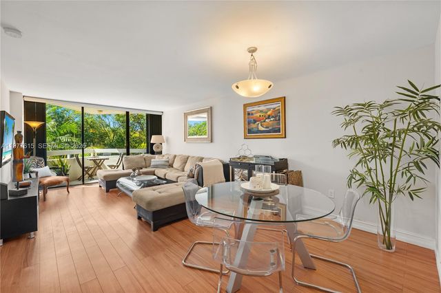 2501 Brickell Ave 309, Miami, FL 33129