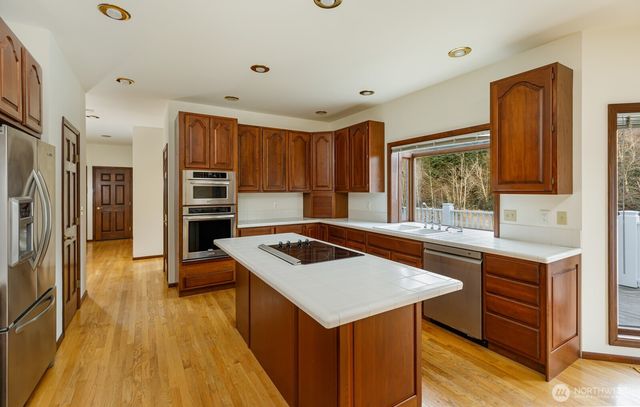 47108 290th Ave SE, Enumclaw, WA 98022