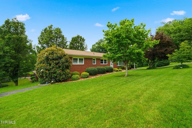 716 Kendrick Creek Road, Kingsport, TN 37663