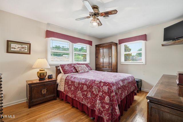 716 Kendrick Creek Road, Kingsport, TN 37663