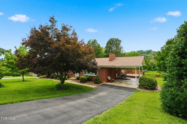 716 Kendrick Creek Road, Kingsport, TN 37663