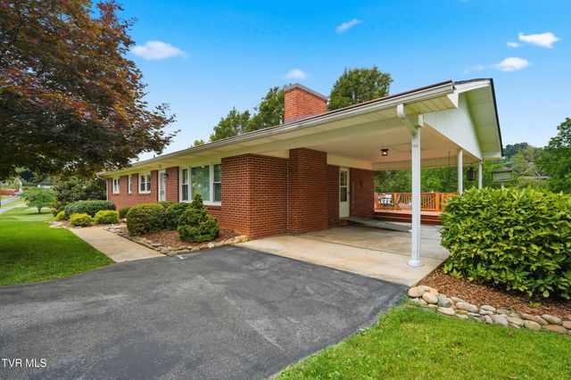 716 Kendrick Creek Road, Kingsport, TN 37663