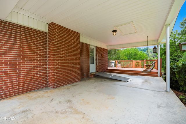 716 Kendrick Creek Road, Kingsport, TN 37663