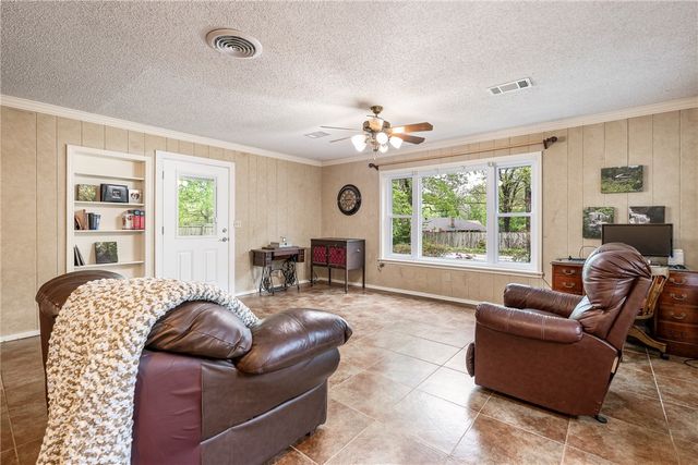 2105 Carnes Drive, Springdale, AR 72762