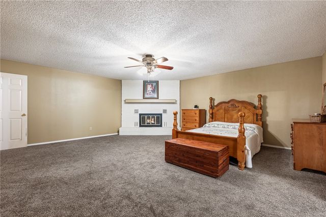 2105 Carnes Drive, Springdale, AR 72762