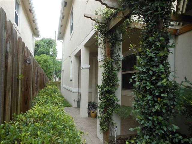 1108 NW 2nd Avenue, Fort Lauderdale, FL 33311