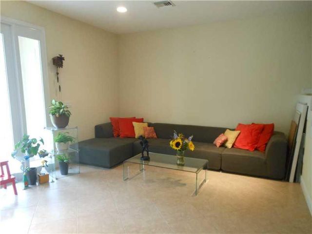 1108 NW 2nd Avenue, Fort Lauderdale, FL 33311