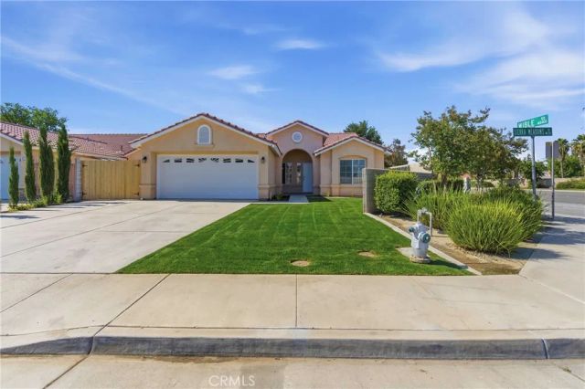 3217 Sierra Meadows, Bakersfield, CA 93313
