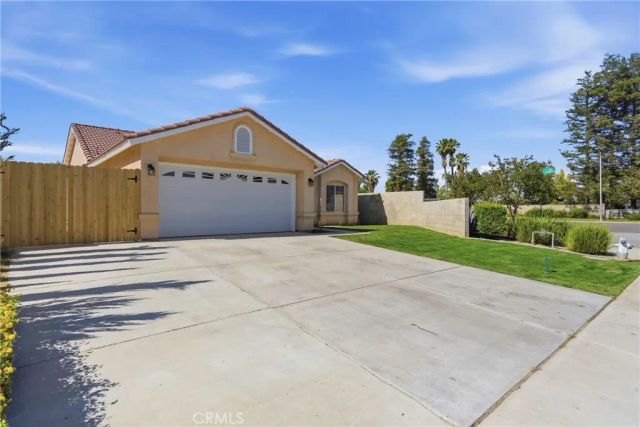 3217 Sierra Meadows, Bakersfield, CA 93313