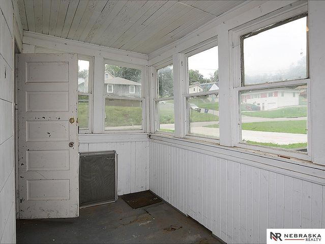 7114 N 39th Street, Omaha, NE 68112
