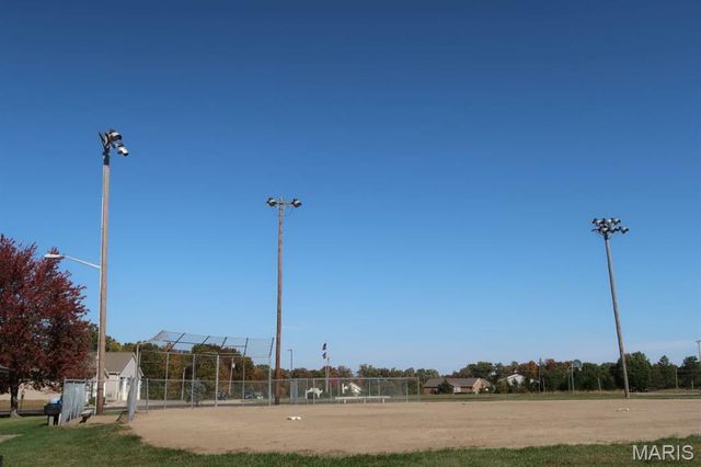 2160 S Lake Sherwood Drive, Lake Sherwood, MO 63357