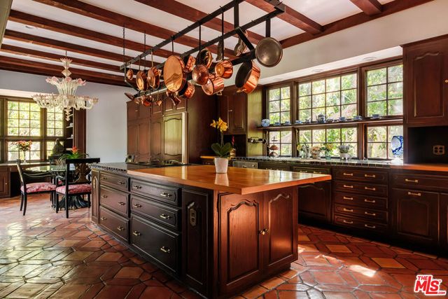 1004 N Beverly Drive, Beverly Hills, CA 90210