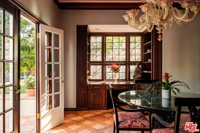 1004 N Beverly Drive, Beverly Hills, CA 90210