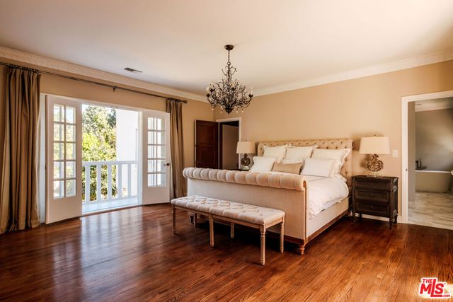 1004 N Beverly Drive, Beverly Hills, CA 90210