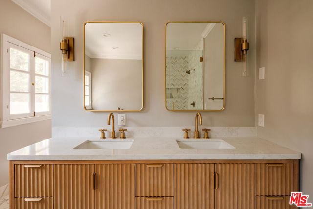 1004 N Beverly Drive, Beverly Hills, CA 90210