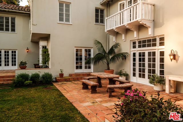 1004 N Beverly Drive, Beverly Hills, CA 90210