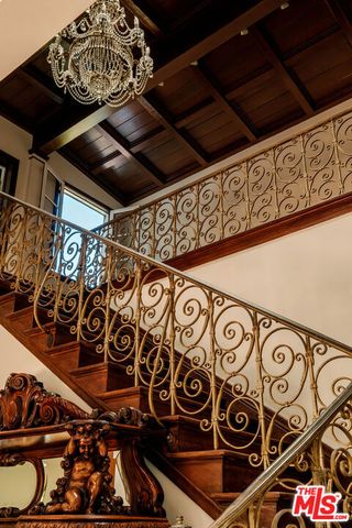 1004 N Beverly Drive, Beverly Hills, CA 90210