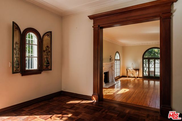 1004 N Beverly Drive, Beverly Hills, CA 90210