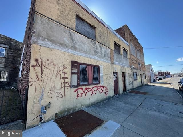 513-517 W 3RD ST, Chester, PA 19013