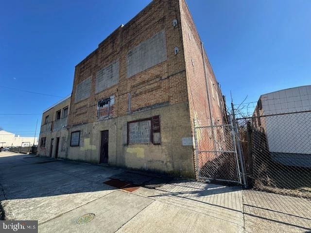 513-517 W 3RD ST, Chester, PA 19013