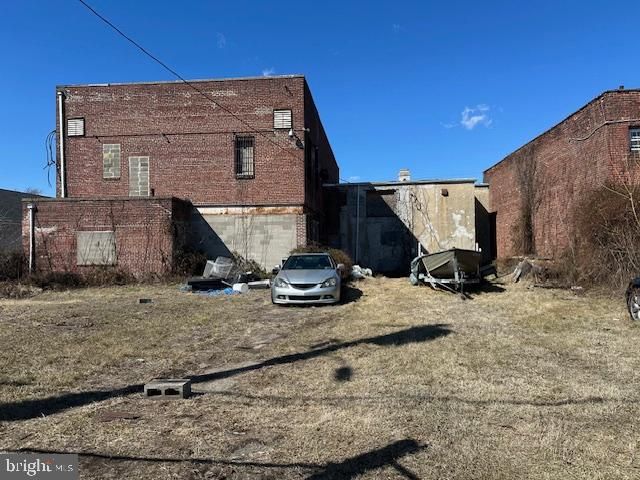 513-517 W 3RD ST, Chester, PA 19013