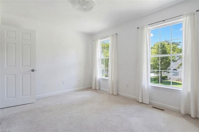 6400 Sand Gate DR N, Suffolk, VA 23435