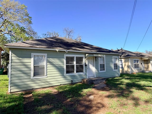 502 W Third Street, Brenham, TX 77833