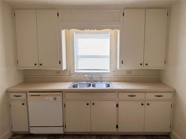 502 W Third Street, Brenham, TX 77833