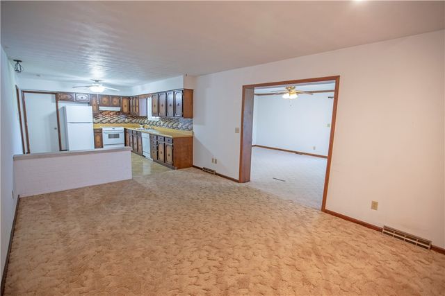950 Rayberta Drive, Vandalia, OH 45377